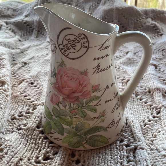 Teleflora Gift French Country Rose Pitcher Vase. Vintage in Good Condition. - Picture 5 of 12
